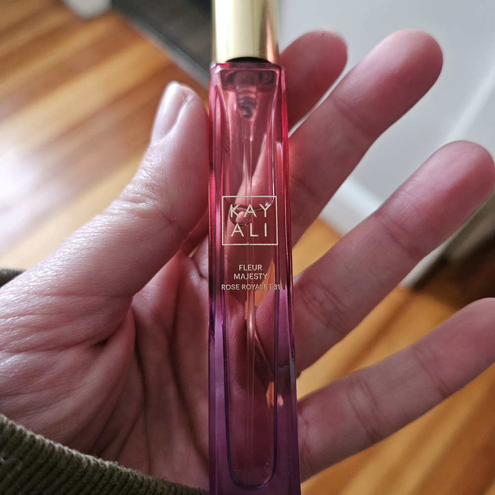 Kayali Fleur Majesté Eau de Parfum - Pink and Gold